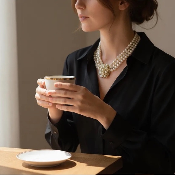 Unsigned Vintage Jewelry - Vintage Glass Pearls Choker Necklace